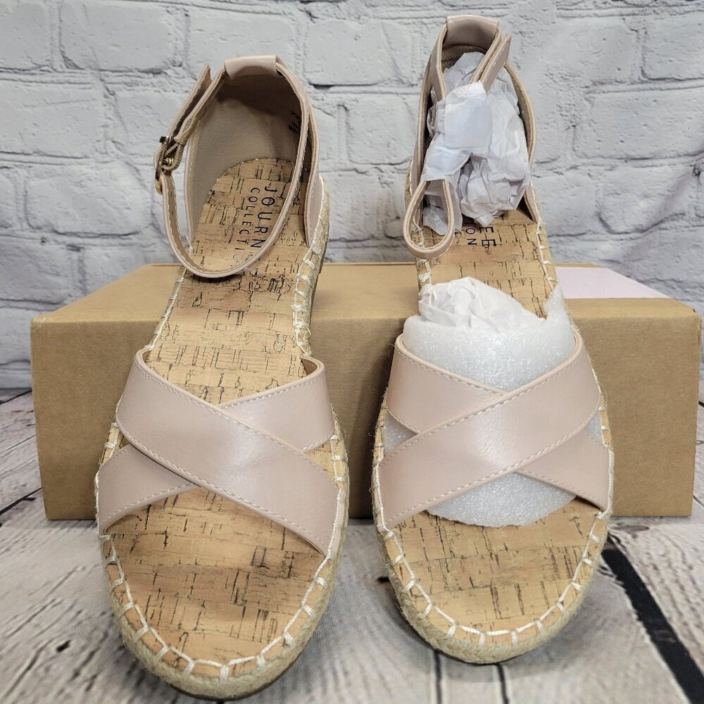 Journee Collection Women's Lyddia Espadrille Flat Sandals